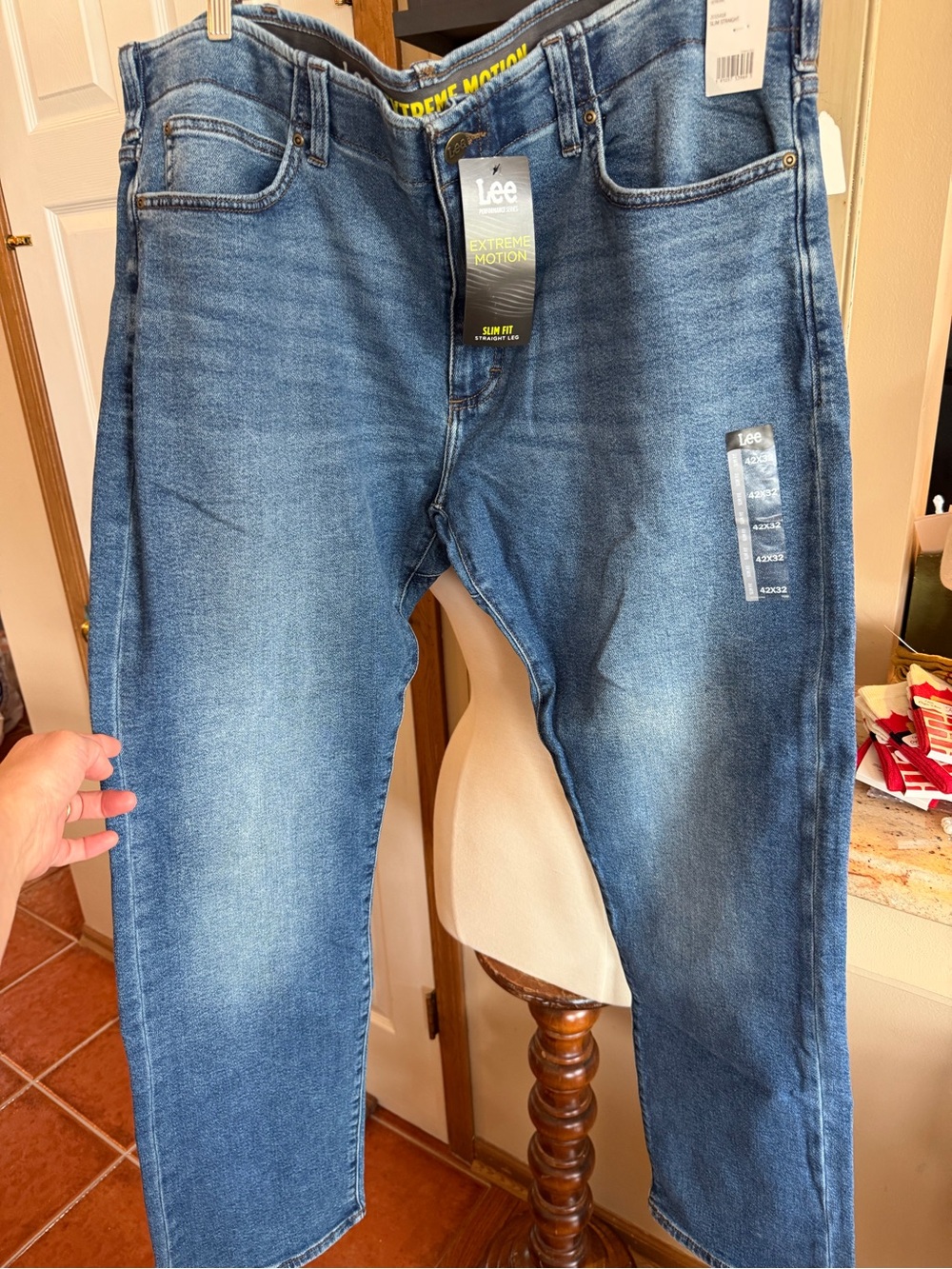 Lee Men’s Slim Fit Jeans in Medium Blue Wash